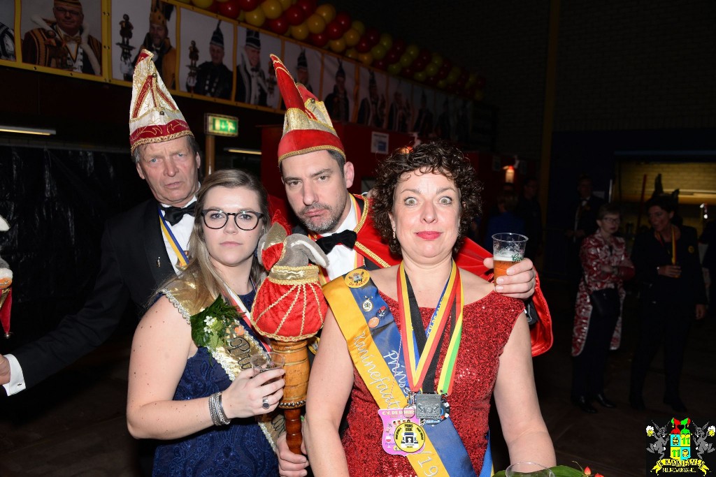 ../Images/44 jaar Saksen 150.jpg